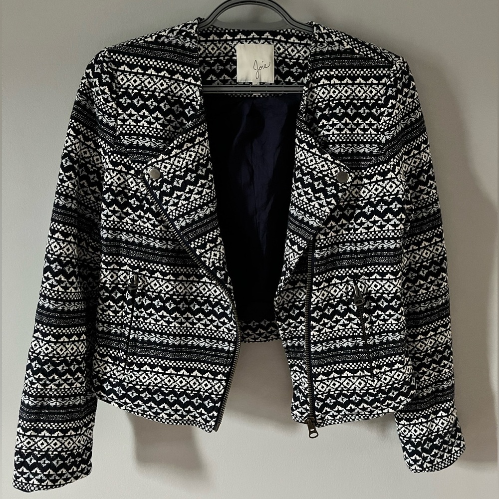 Joie cropped patterned jacket rayon cotton blend navy, white and blue gorgeous